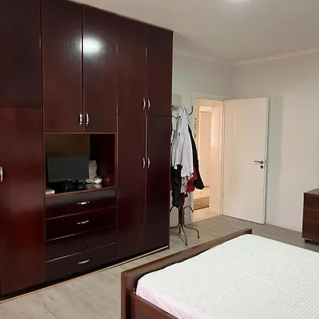 Shamet Apartment *