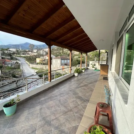 Shamet Apartment